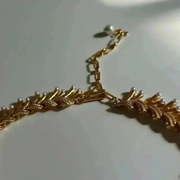 Luxury European Retro Style Necklace - Picture 5 of 11